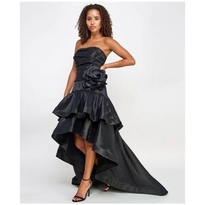 🖤 EUC Gorgeous Black Strapless Evening Dress with Rosette Hi-lo Hem Size 0